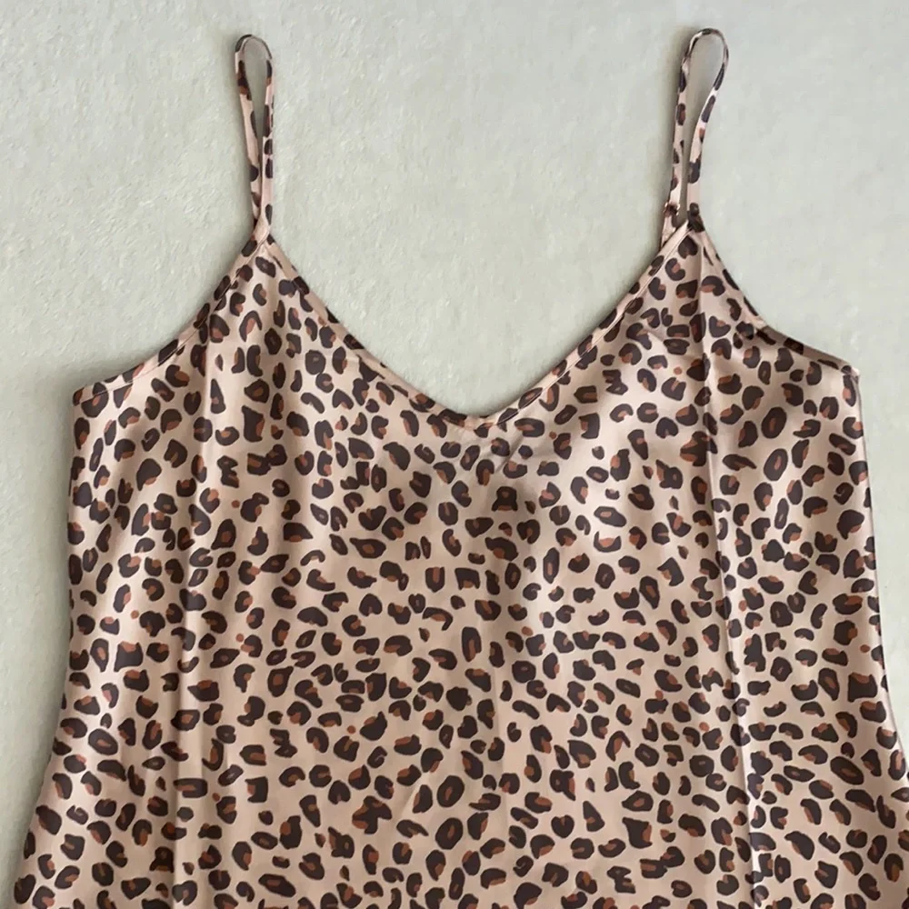 {NWT} UGG RTW | Theda Silk Slip Dress 90s Leopard Blush Animal Print (M 8-10) - Picture 5 of 15